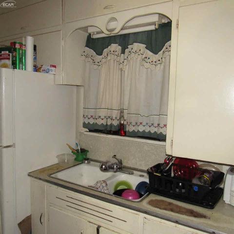 2407 Begole St, Flint, MI 48504 photo 11
