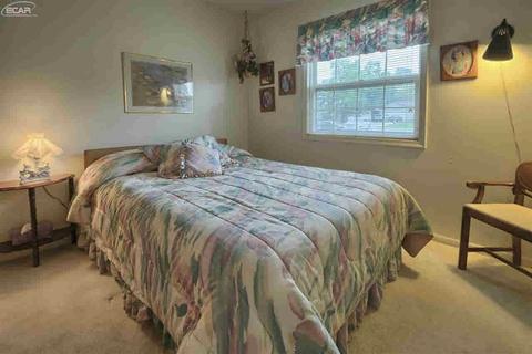 2084 W Maple Ave, Flint, MI 48507 photo 19
