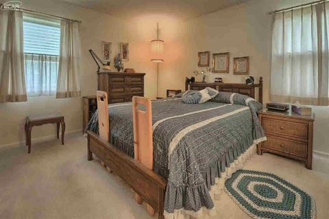 2084 W Maple Ave, Flint, MI 48507 photo 16