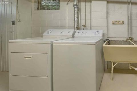 617 Leta Ave, Flint, MI 48507 photo 9