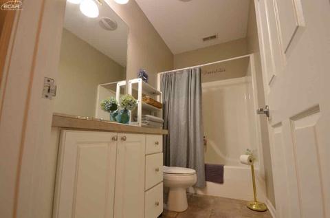 1381 Edgewater Dr, Fenton, MI 48430 photo 22