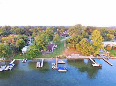 1381 Edgewater Dr, Fenton, MI 48430 photo 6