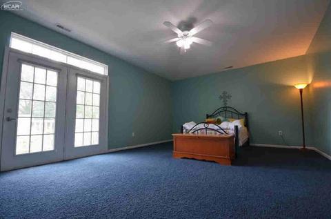 1381 Edgewater Dr, Fenton, MI 48430 photo 20
