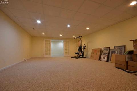 1381 Edgewater Dr, Fenton, MI 48430 photo 34