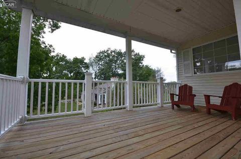 1381 Edgewater Dr, Fenton, MI 48430 photo 30
