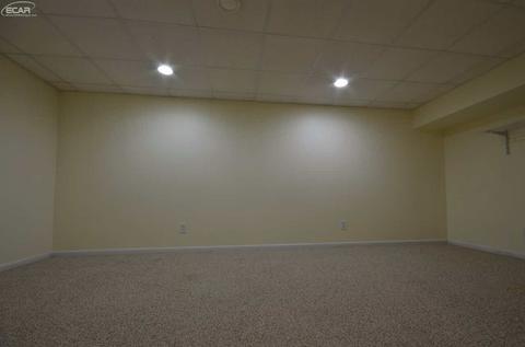 1381 Edgewater Dr, Fenton, MI 48430 photo 33