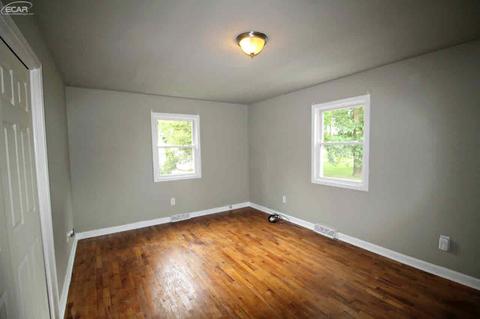 1421 Van Vleet Rd, Flushing, MI 48433 photo 13