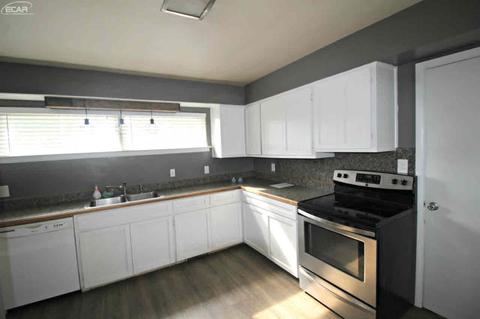 1421 Van Vleet Rd, Flushing, MI 48433 photo 6
