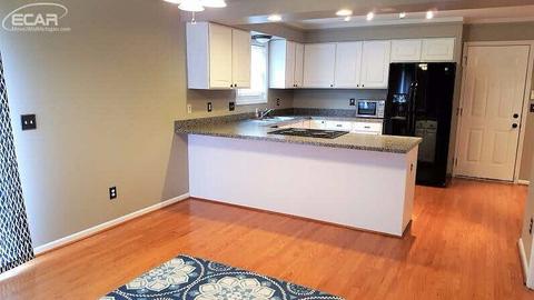 1484 Newcastle Dr, Davison, MI 48423 photo 6
