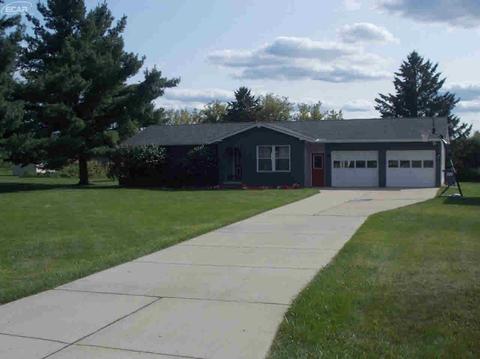 115 Falling Leaf Dr, Lapeer, MI 48446 photo 2