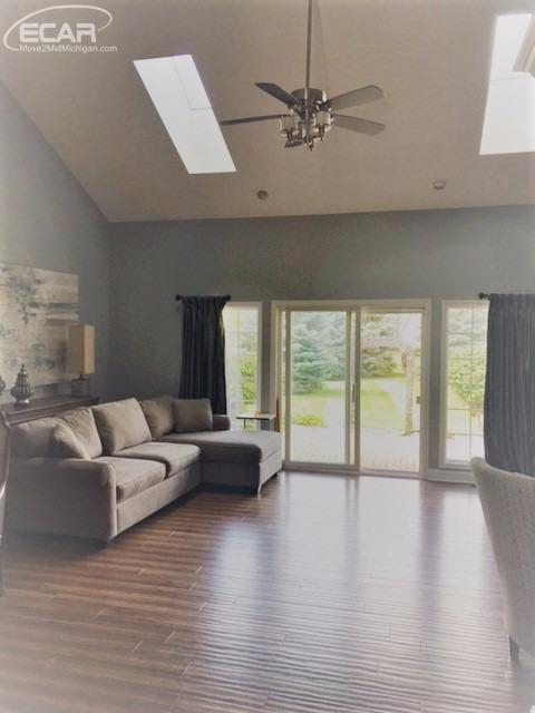 9345 Golfcrest Cir, Davison, MI 48423 photo 3