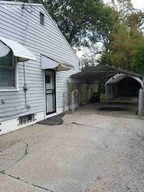 3502 Leerda St, Flint, MI 48504 photo 3
