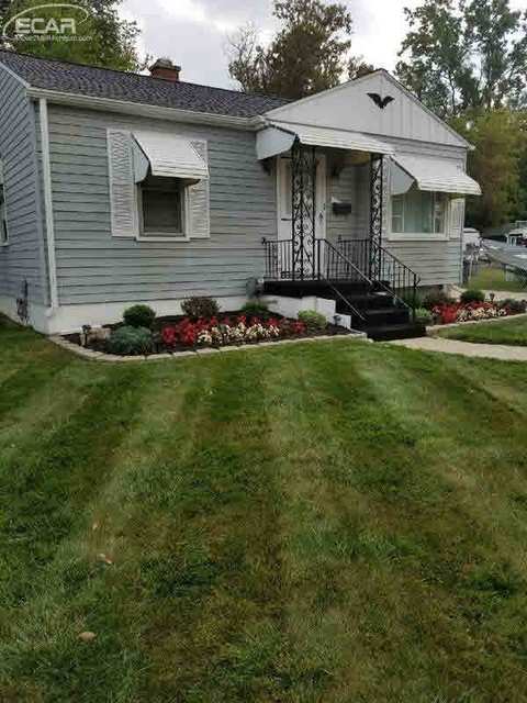 3502 Leerda St, Flint, MI 48504 photo 2