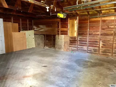 1225 S Jackson, Jackson, MI 49203 photo 17