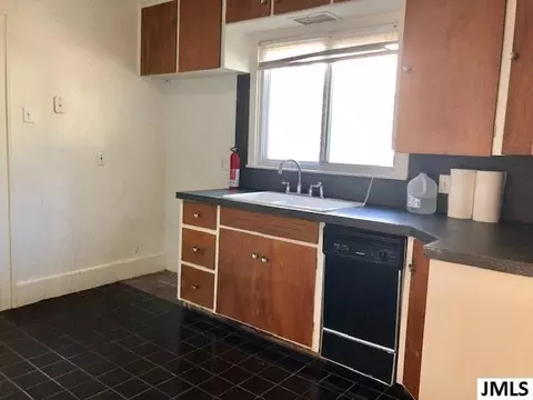 1225 S Jackson, Jackson, MI 49203 photo 14