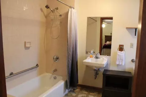 1007 Harrison, Bay City, MI 48708 photo 4