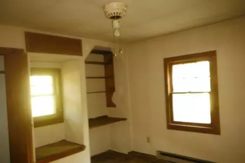 3104 E Baker, Midland, MI 48642 photo 4