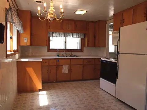781 Orbe, Gladwin, MI 48624 photo 4