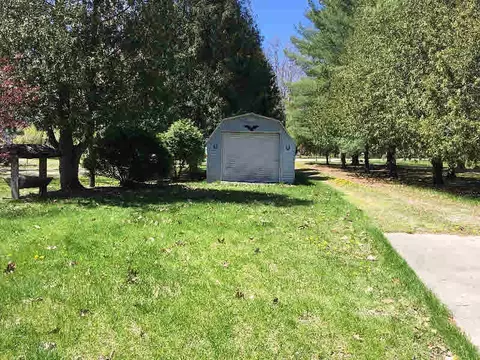 781 Orbe, Gladwin, MI 48624 photo 15