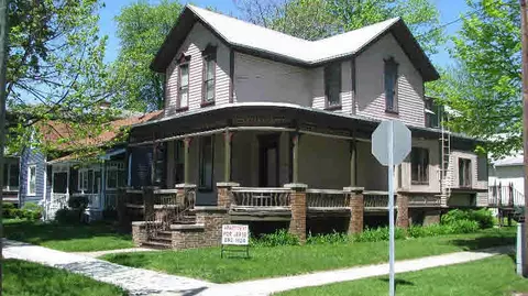 1421 5th, Bay City, MI 48708 photo 1