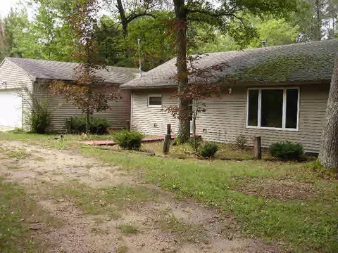 10261 Anger, Harrison, MI 48625 photo 1