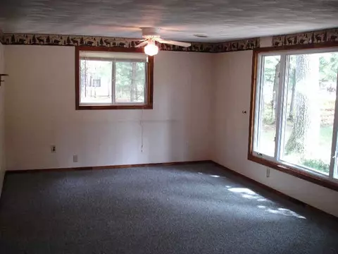10261 Anger, Harrison, MI 48625 photo 4