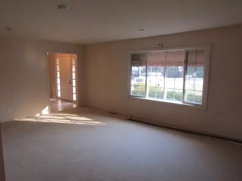 635 Third, Owosso, MI 48867 photo 2