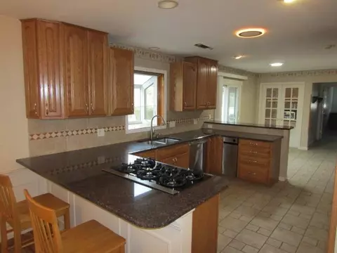 635 Third, Owosso, MI 48867 photo 3