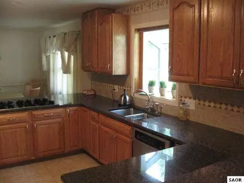 635 Third, Owosso, MI 48867 photo 5