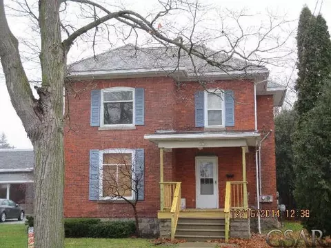207 N Cedar, Owosso, MI 48867 photo 1
