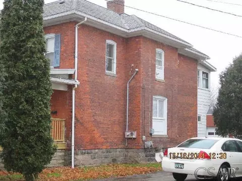 207 N Cedar, Owosso, MI 48867 photo 3