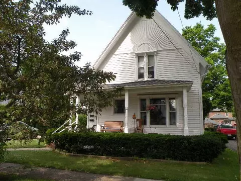 313 N Cedar, Owosso, MI 48867 photo 1