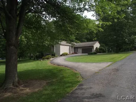 2404 Steff Ann, Adrian, MI 49221 photo 2