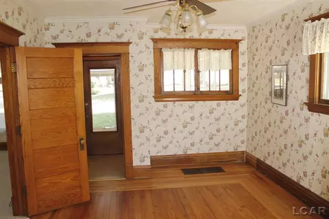 623 N Broad, Adrian, MI 49286 photo 4