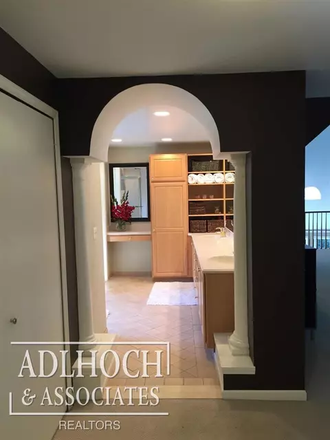 565 Hampton, Grosse Pointe Woods, MI 48236 photo 24