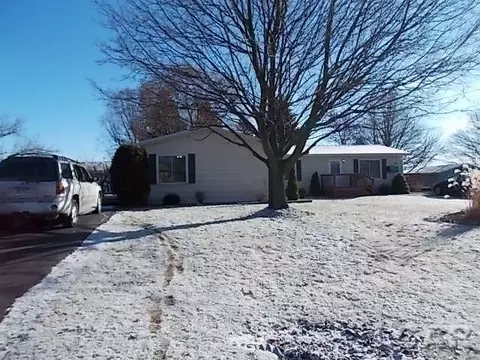 131 Joy, Adrian, MI 49221 photo 17