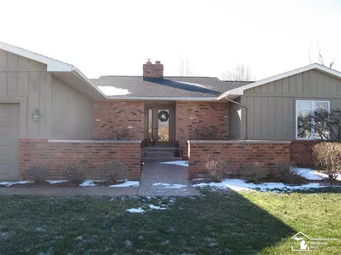 3889 E Dunbar, Monroe, MI 48161 photo 2