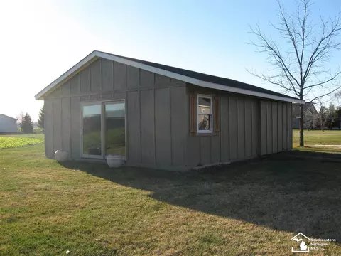 3889 E Dunbar, Monroe, MI 48161 photo 9