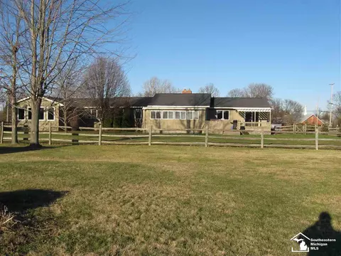 3889 E Dunbar, Monroe, MI 48161 photo 5
