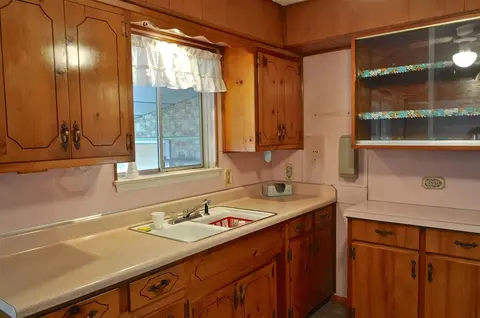 1013 Dingwall, Owosso, MI 48867 photo 4