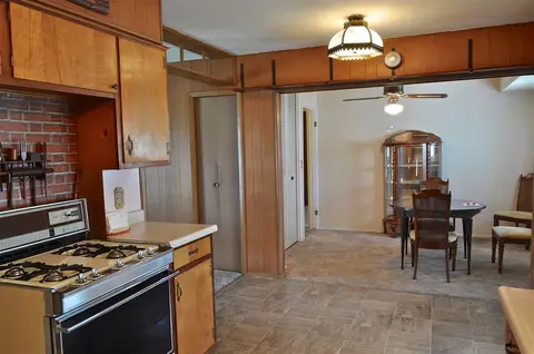 1013 Dingwall, Owosso, MI 48867 photo 5