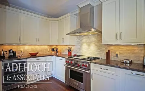 191 Lothrop, Grosse Pointe Farms, MI 48236 photo 13