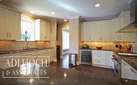 191 Lothrop, Grosse Pointe Farms, MI 48236 photo 11