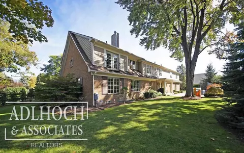 191 Lothrop, Grosse Pointe Farms, MI 48236 photo 5