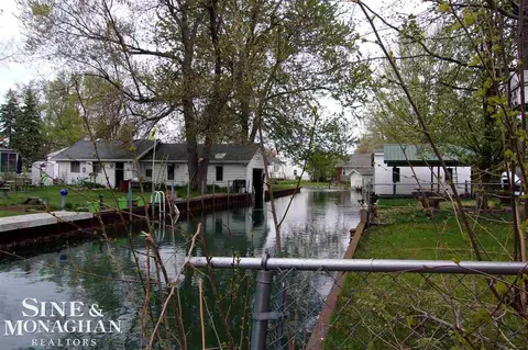 165 Kenyon, Algonac, MI 48001 photo 8