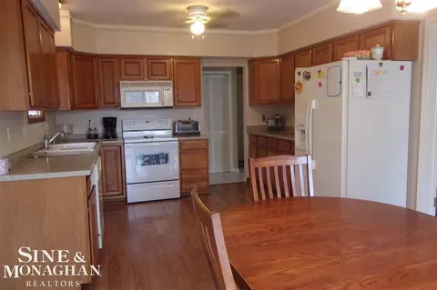 165 Kenyon, Algonac, MI 48001 photo 19