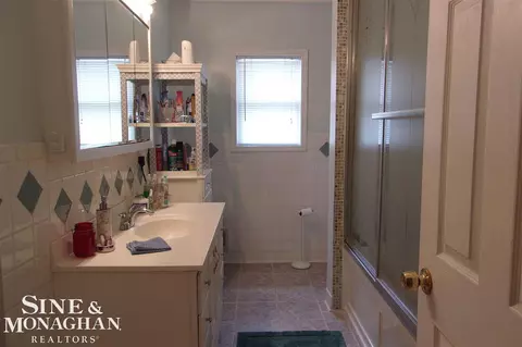 165 Kenyon, Algonac, MI 48001 photo 28