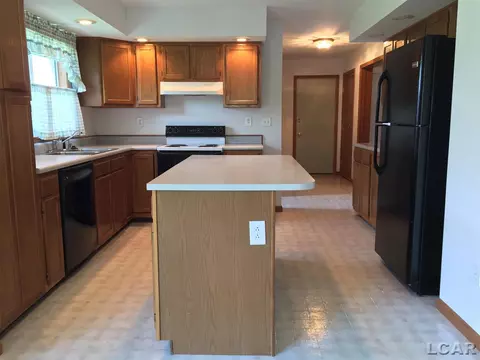 5756 Hunt, Adrian, MI 49221 photo 10