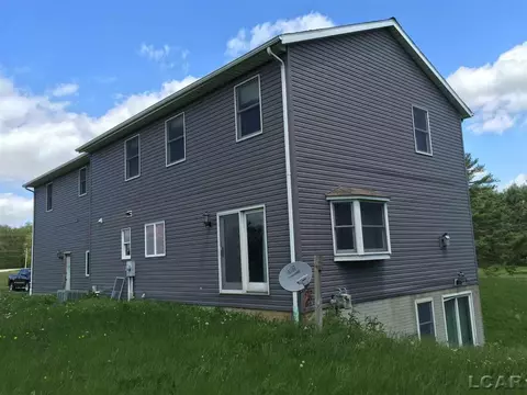 5756 Hunt, Adrian, MI 49221 photo 4