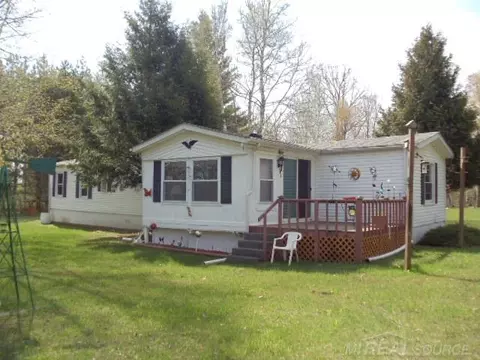 6424 Townsend, Applegate, MI 48401 photo 1